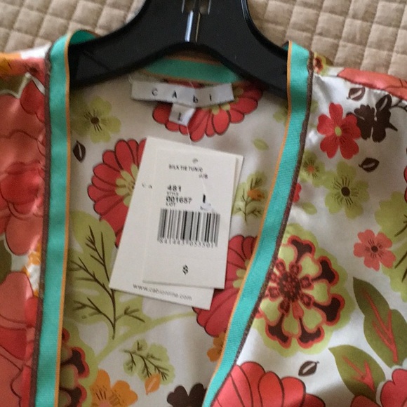 Top - Picture 4 of 4